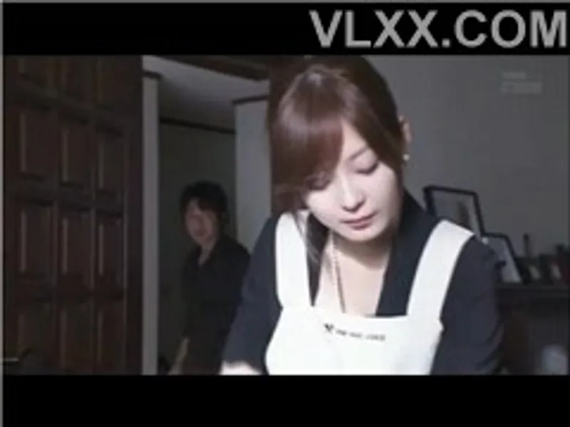 Chồng yêu đi làm ăn, bà xã ở nhà bị anh rể cưỡng hiếp